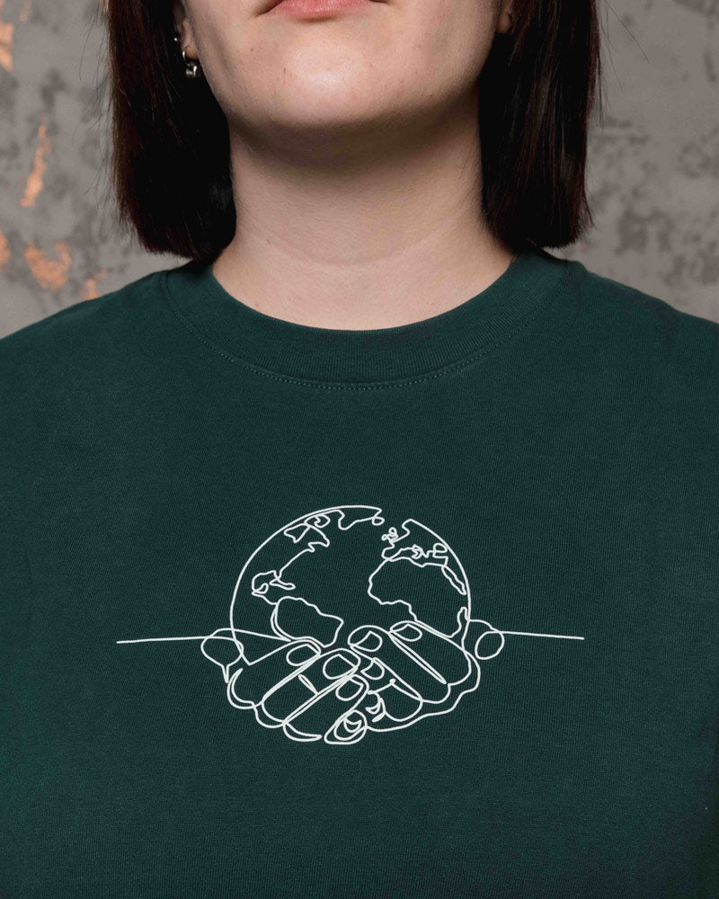 Shirt Erdkugel in Händen