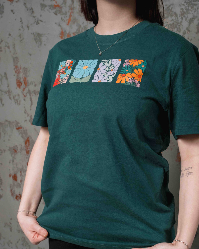 Shirt: Retro Flower von Vorne